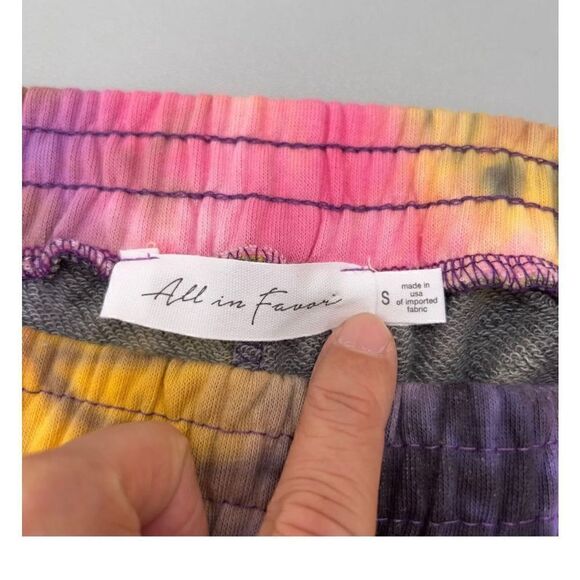 All In Favor Women Tie Dye Bike
Shorts Size Small New - Picture 4 of 7